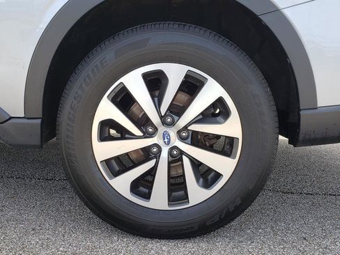 Used 2020 Subaru Outback Premium AWD/4WD image 27