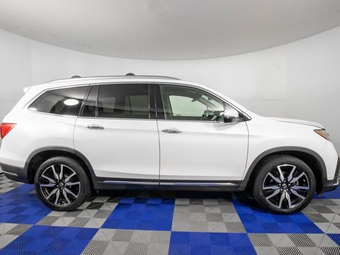 Used 2020 Honda Pilot Touring image 3