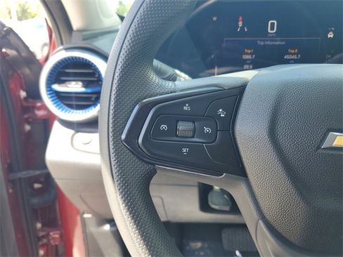 Used 2024 Chevrolet Trax LT image 23