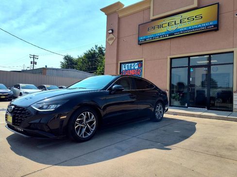 Used 2021 Hyundai Sonata SEL w/ Cargo Package image 9