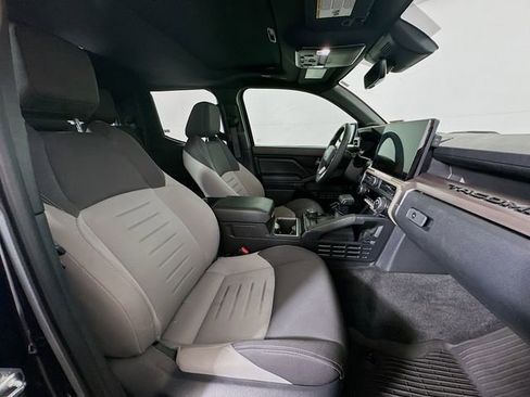 Used 2024 Toyota Tacoma TRD Off-Road image 30