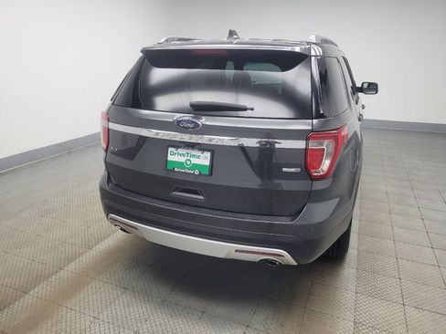 Used 2017 Ford Explorer XLT AWD/4WD image 7