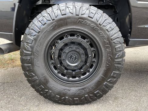 Used 2024 RAM 3500 Laramie w/ Night Edition AWD/4WD image 24