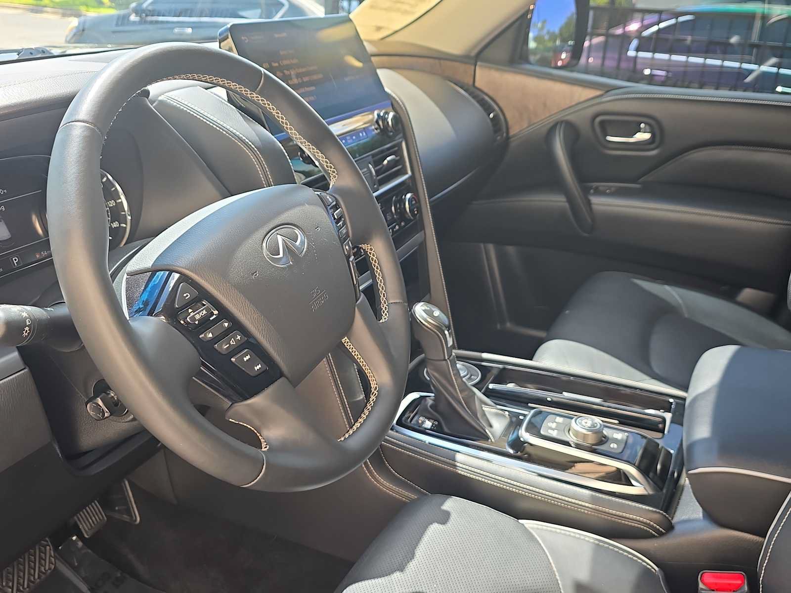 Used 2023 INFINITI QX80 Premium Select w/ Cargo Package RWD image 16