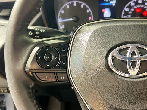 Used 2024 Toyota Corolla Cross LE FWD image 18