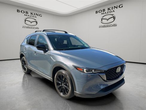 Used 2023 MAZDA CX-5 Carbon Edition image 7