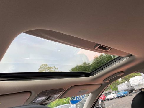 Used 2022 Kia Telluride EX w/ EX Premium Package image 10