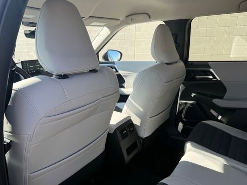 New 2026 Mitsubishi Outlander SE AWD/4WD image 22