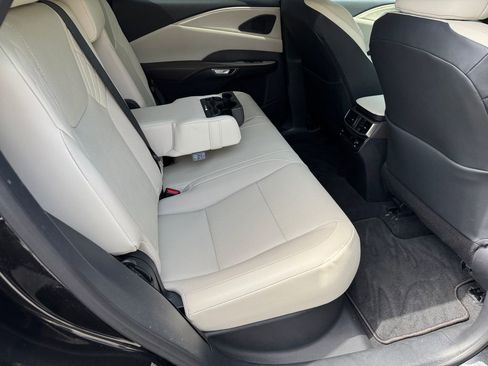 Used 2024 Lexus RX 350 FWD w/ Technology Package image 19