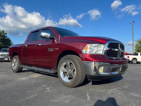 Used 2018 RAM 1500 Classic SLT AWD/4WD image 1