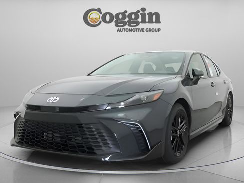 New 2026 Toyota Camry SE FWD image 31