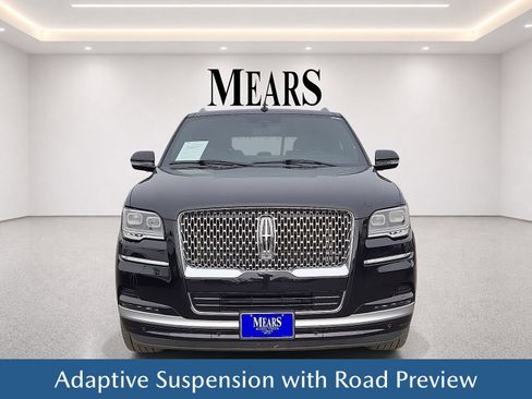 Used 2024 Lincoln Navigator Reserve AWD/4WD image 9