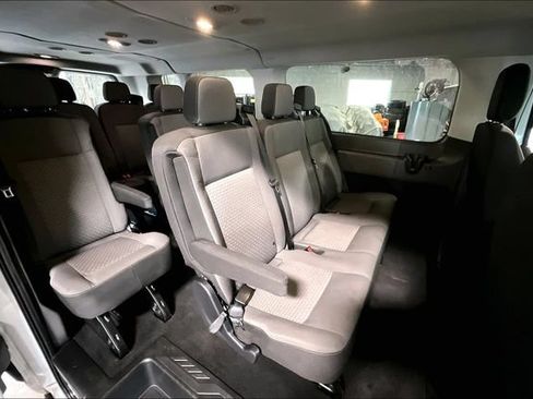 Used 2015 Ford Transit 150 XL RWD image 26
