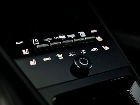 Certified 2025 Porsche Cayenne image 43