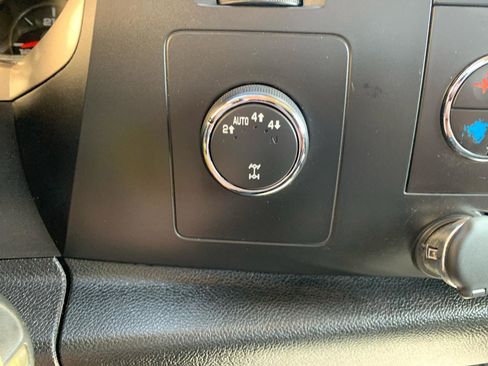 Used 2013 Chevrolet Silverado 1500 LT AWD/4WD image 25
