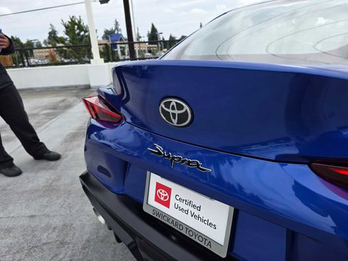 Used 2024 Toyota Supra Premium image 13