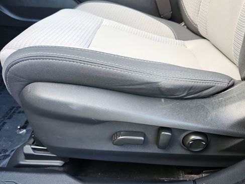 Used 2021 Subaru Outback Premium image 23