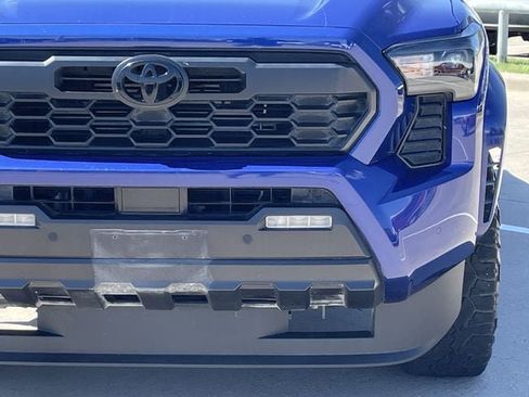 Used 2024 Toyota Tacoma TRD Sport w/ TRD Sport Upgrade Package AWD/4WD image 8