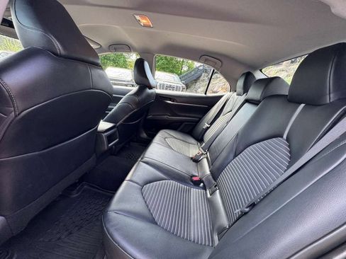 Used 2021 Toyota Camry SE AWD/4WD image 19