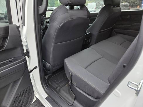 Used 2025 Toyota Tacoma SR5 AWD/4WD image 14