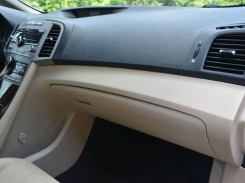 Used 2009 Toyota Venza AWD image 22