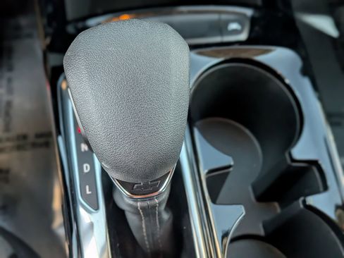 Used 2025 Chevrolet Trax LT w/ LT Convenience Package image 30