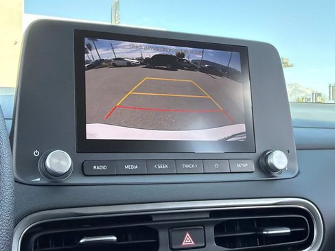 Used 2023 Hyundai Kona SE image 24