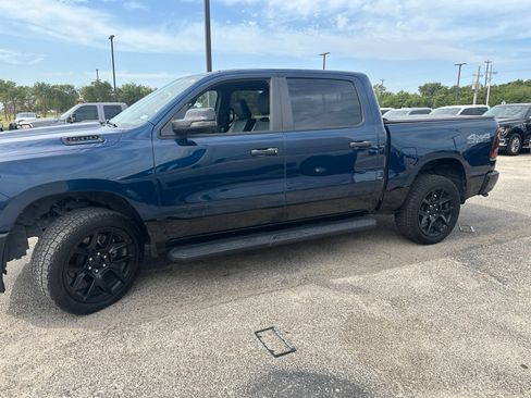 Used 2024 RAM 1500 Big Horn AWD/4WD image 2