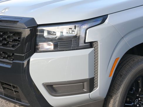 New 2026 Nissan Frontier SV image 13