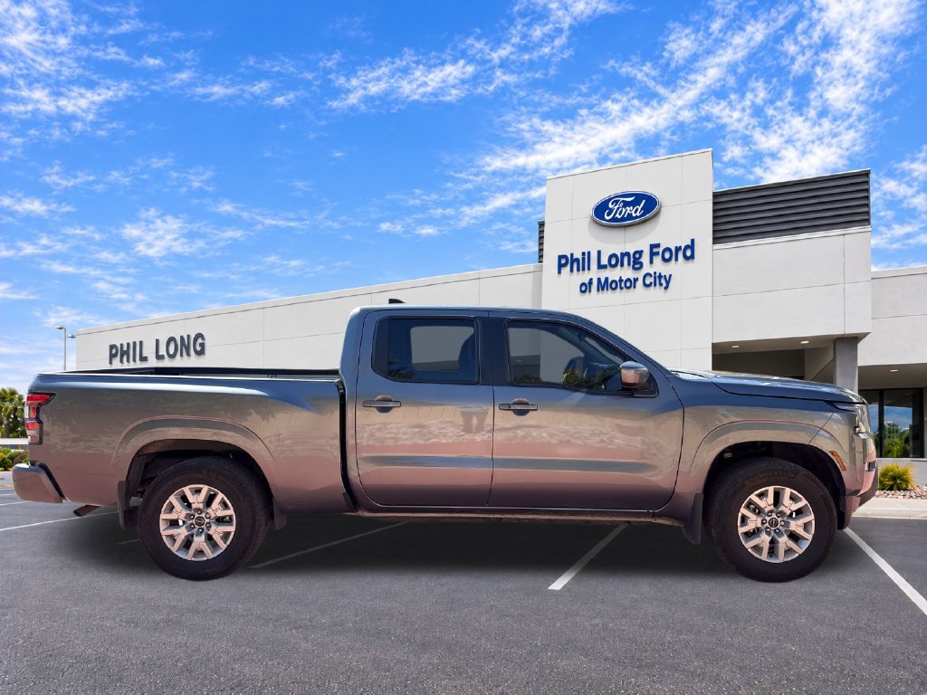 Used 2024 Nissan Frontier SV w/ Technology Package AWD/4WD image 8