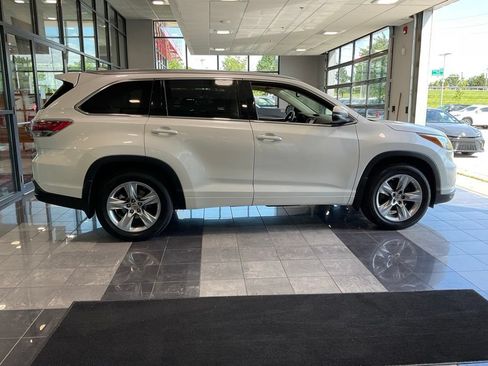 Used 2015 Toyota Highlander Limited AWD/4WD image 6