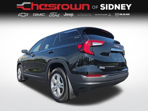 Used 2024 GMC Terrain SLE image 15