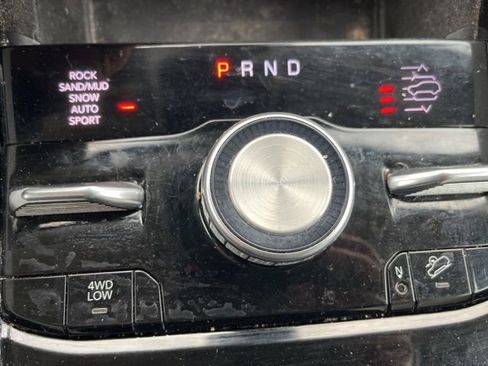 Used 2022 Jeep Grand Cherokee L Overland w/ Luxury Tech Group IV image 27