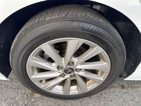 Used 2023 Toyota Camry LE image 11