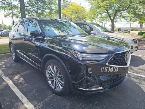 Used 2023 Acura MDX SH-AWD w/ Advance Package image 2