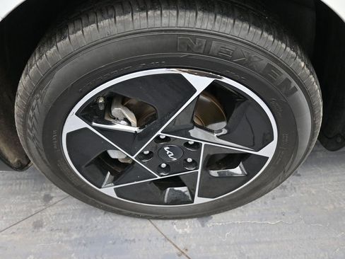 Used 2023 Kia Soul EX image 14