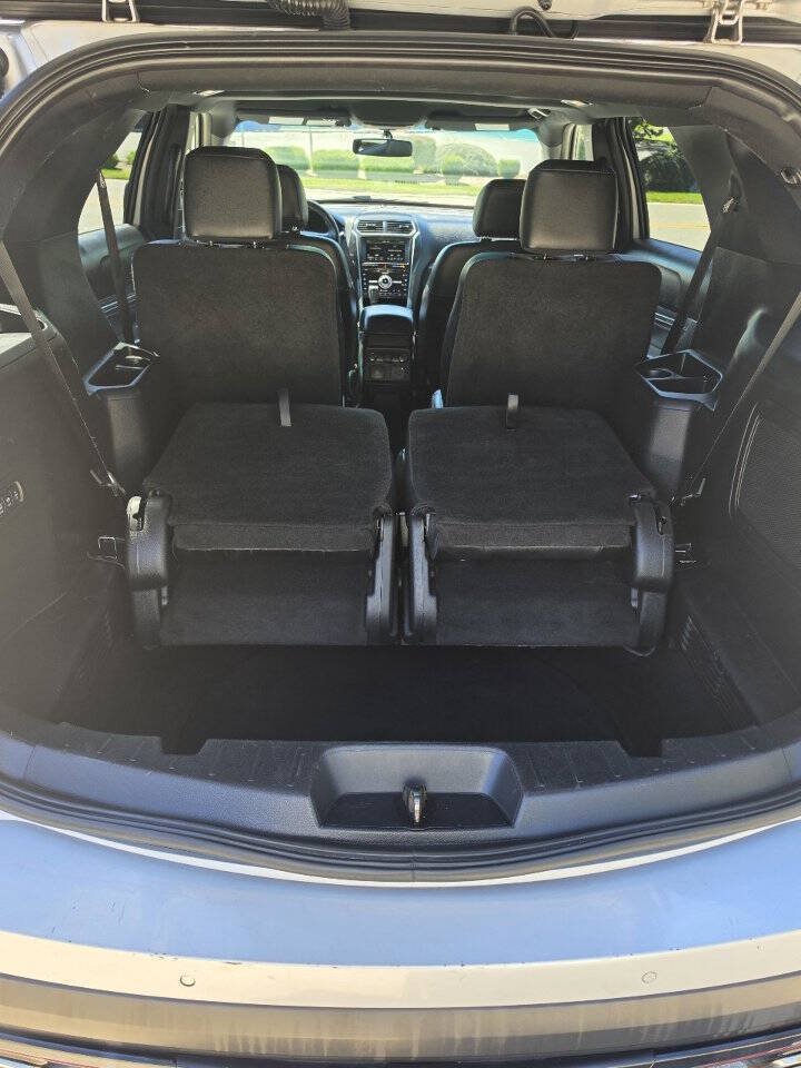 Used 2016 Ford Explorer Sport w/ Equipment Group 401A AWD/4WD image 9