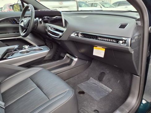 New 2025 Cadillac Lyriq Luxury w/ LPO, Floor Liner Package image 23