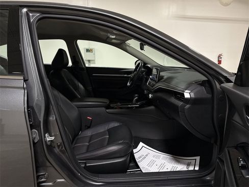 Used 2023 Nissan Altima 2.5 SR image 21