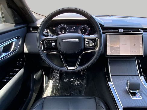 Used 2026 Land Rover Range Rover Velar Dynamic SE AWD/4WD image 6