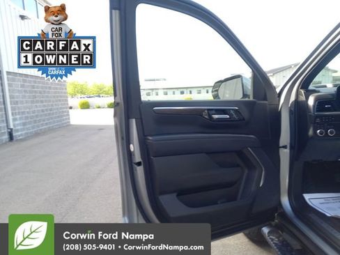 Used 2025 Chevrolet Suburban Z71 AWD/4WD image 10