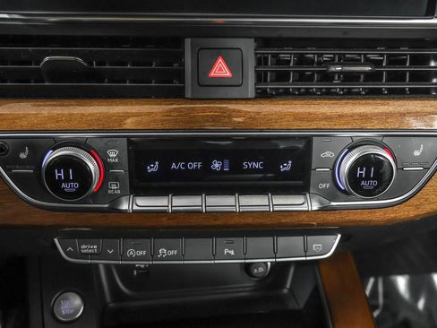 Used 2023 Audi A4 2.0T Premium w/ Convenience Package image 33