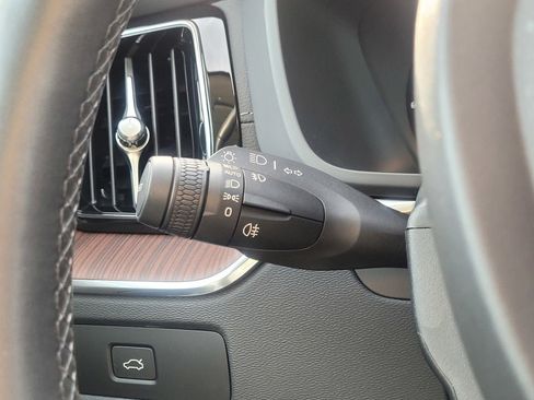 Certified 2023 Volvo XC60 B5 Ultimate AWD/4WD image 22