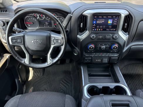 Used 2022 Chevrolet Silverado 1500 LT Trail Boss w/ Convenience Package II AWD/4WD image 17