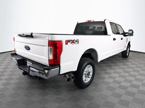 Used 2019 Ford F250 XLT w/ XLT Value Package AWD/4WD image 6
