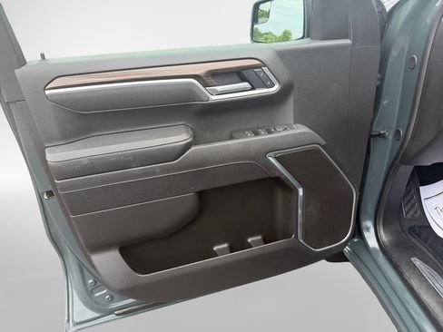 Certified 2025 Chevrolet Silverado 1500 LT AWD/4WD image 14