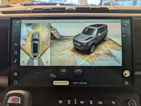 New 2026 Land Rover Defender 130 X-Dynamic SE image 22