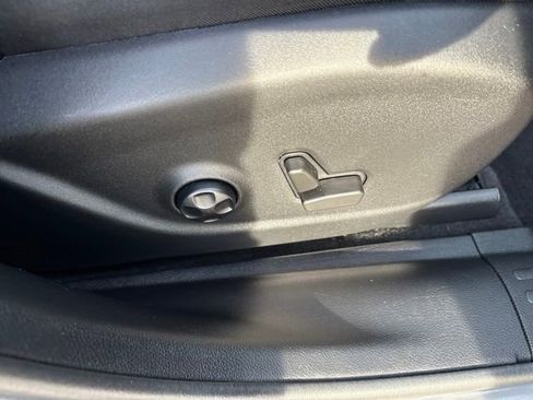 Used 2021 Jeep Cherokee Latitude Lux w/ Trailer Tow Group AWD/4WD image 7