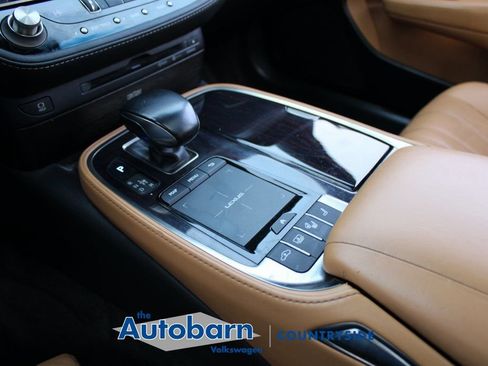 Used 2021 Lexus LS 500h RWD image 19