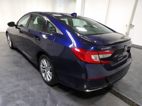 Used 2018 Honda Accord LX image 6